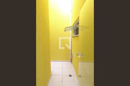 Casa à venda com 200m², 3 quartos e 2 vagasCorredor