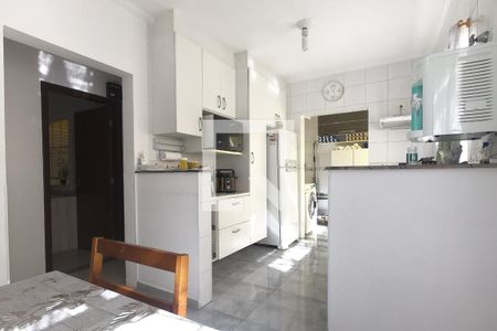 Casa à venda com 200m², 3 quartos e 2 vagasCozinha