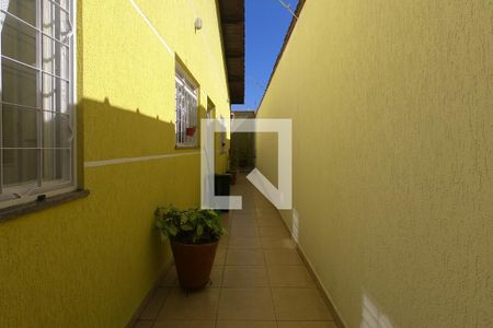 Casa à venda com 200m², 3 quartos e 2 vagasCorredor Externo