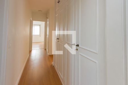 Apartamento para alugar com 137m², 3 quartos e 2 vagas Apartamento para alugar com 137m², 3 quartos e 2 vagasCorredor