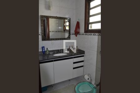Casa à venda com 184m², 4 quartos e 6 vagasBanheiro da Suíte 1
