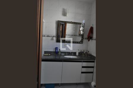 Casa à venda com 184m², 4 quartos e 6 vagasBanheiro da Suíte 1