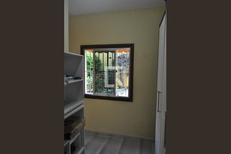 Casa à venda com 184m², 4 quartos e 6 vagasQuarto de Serviços