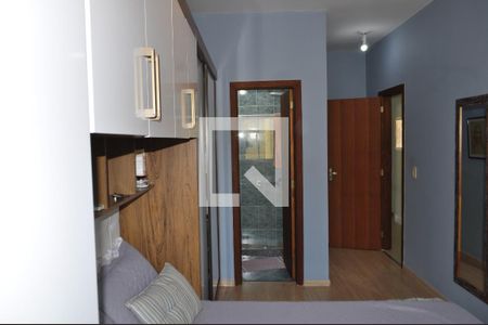 Casa à venda com 184m², 4 quartos e 6 vagasQuarto 2