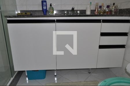 Casa à venda com 184m², 4 quartos e 6 vagasBanheiro da Suíte 1