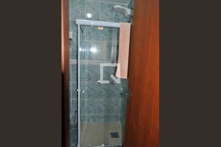 Casa à venda com 184m², 4 quartos e 6 vagasBanheiro da Suíte 2