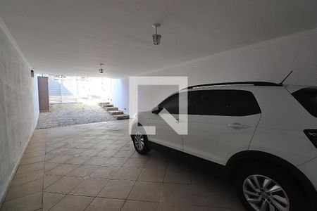 Garagem de casa à venda com 3 quartos, 260m² em Campestre, Santo André
