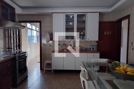 Apartamento à venda com 172m², 3 quartos e 2 vagasCozinha