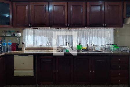 Apartamento à venda com 172m², 3 quartos e 2 vagasCozinha