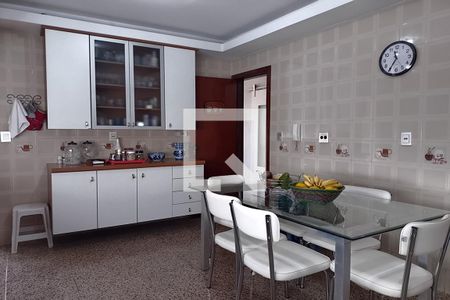 Apartamento à venda com 172m², 3 quartos e 2 vagasCozinha