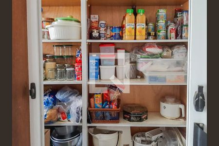 Apartamento à venda com 103m², 3 quartos e 2 vagas Apartamento à venda com 103m², 3 quartos e 2 vagasÁrea de serviço - dispensa