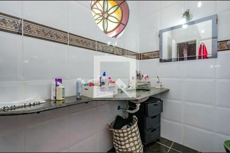 Casa à venda com 640m², 5 quartos e 5 vagas Casa à venda com 640m², 5 quartos e 5 vagasBanheiro da Suíte 2