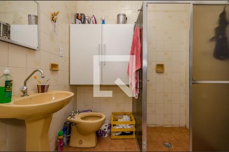 Casa à venda com 640m², 5 quartos e 5 vagas Casa à venda com 640m², 5 quartos e 5 vagasBanheiro da Suíte 1