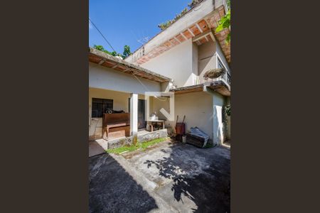 Casa à venda com 640m², 5 quartos e 5 vagas Casa à venda com 640m², 5 quartos e 5 vagascasa 2