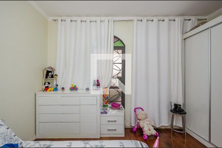 Casa à venda com 640m², 5 quartos e 5 vagas Casa à venda com 640m², 5 quartos e 5 vagasQuarto 4