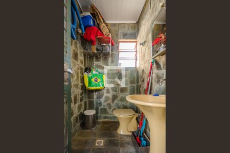 Casa à venda com 640m², 5 quartos e 5 vagas Casa à venda com 640m², 5 quartos e 5 vagasLavabo Piscina