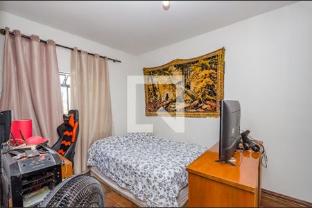 Casa à venda com 640m², 5 quartos e 5 vagas Casa à venda com 640m², 5 quartos e 5 vagasQuarto 3