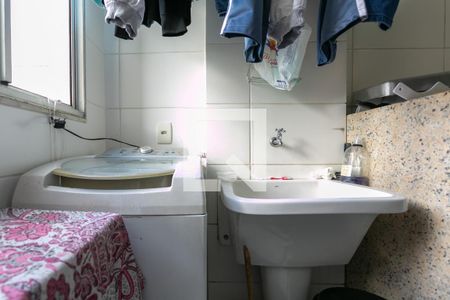 Apartamento à venda com 70m², 2 quartos e 1 vaga Apartamento à venda com 70m², 2 quartos e 1 vagaCozinha e Área de Serviço