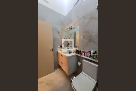 Casa à venda com 250m², 4 quartos e 5 vagasBanheiro da Suíte 3