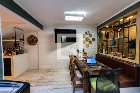 Casa à venda com 250m², 4 quartos e 5 vagasArea de lazer/ copa