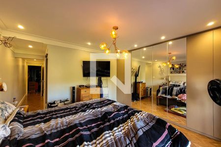 Casa à venda com 250m², 4 quartos e 5 vagasSuíte 4