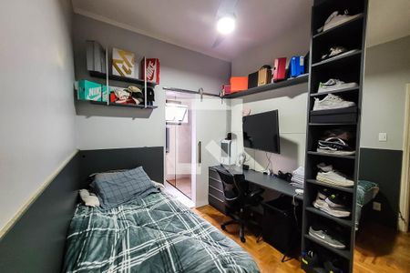 Casa à venda com 250m², 4 quartos e 5 vagasSuíte 2