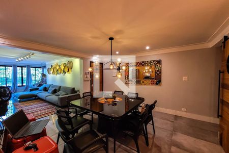 Sala de Jantar de casa à venda com 4 quartos, 250m² em Jardim da Gloria, São Paulo