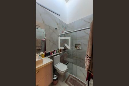 Casa à venda com 250m², 4 quartos e 5 vagasBanheiro da Suíte 3