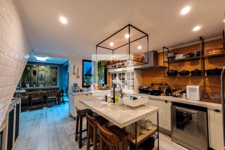 Casa à venda com 250m², 4 quartos e 5 vagasCozinha