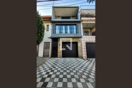 Casa à venda com 250m², 4 quartos e 5 vagasFachada