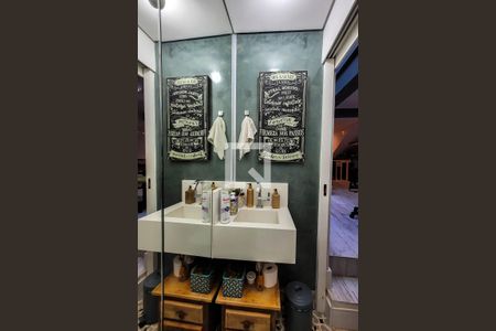 Casa à venda com 250m², 4 quartos e 5 vagasLavabo