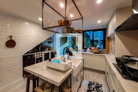 Casa à venda com 250m², 4 quartos e 5 vagasCozinha