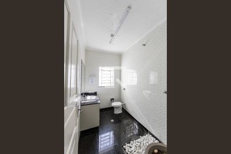 Casa para alugar com 180m², 3 quartos e 3 vagasBanheiro Social