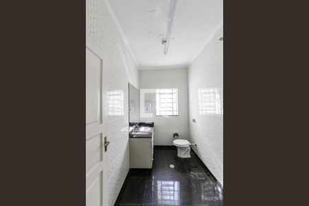 Casa para alugar com 180m², 3 quartos e 3 vagasBanheiro Social