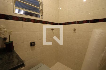 Casa à venda com 150m², 3 quartos e 2 vagasBanheiro 1