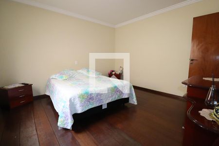 Casa à venda com 150m², 3 quartos e 2 vagasSuíte 2