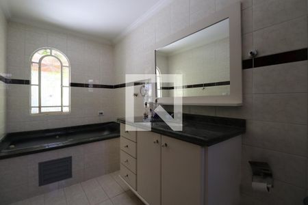 Casa à venda com 150m², 3 quartos e 2 vagasBanheiro da Suíte 1