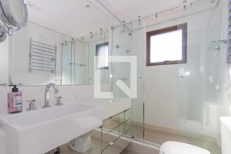 Apartamento para alugar com 121m², 3 quartos e 2 vagas Apartamento para alugar com 121m², 3 quartos e 2 vagasBanheiro da Suíte