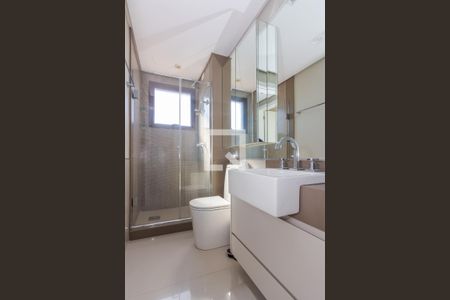 Apartamento para alugar com 121m², 3 quartos e 2 vagas Apartamento para alugar com 121m², 3 quartos e 2 vagasBanheiro