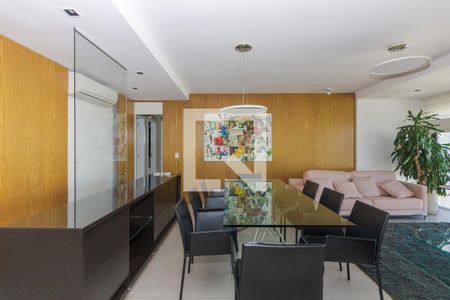 Sala de apartamento para alugar com 3 quartos, 121m² em Três Figueiras, Porto Alegre