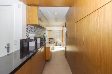 Apartamento para alugar com 121m², 3 quartos e 2 vagas Apartamento para alugar com 121m², 3 quartos e 2 vagasCozinha