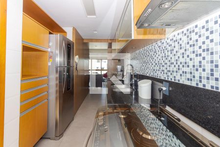 Apartamento para alugar com 121m², 3 quartos e 2 vagas Apartamento para alugar com 121m², 3 quartos e 2 vagasCozinha