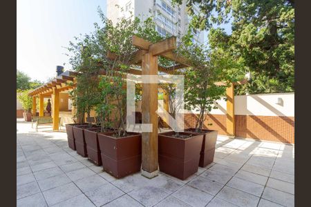 Apartamento para alugar com 121m², 3 quartos e 2 vagas Apartamento para alugar com 121m², 3 quartos e 2 vagasÁrea comum - Churrasqueira
