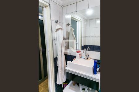 Casa à venda com 225m², 2 quartos e 1 vaga Casa à venda com 225m², 2 quartos e 1 vagaBanheiro da Suíte 1