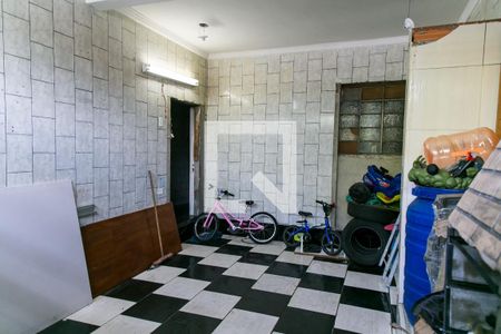 Casa à venda com 225m², 2 quartos e 1 vaga Casa à venda com 225m², 2 quartos e 1 vagaGaragem