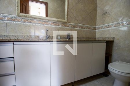 Casa para alugar com 360m², 6 quartos e 4 vagas Casa para alugar com 360m², 6 quartos e 4 vagasBanheiro da Suíte 1