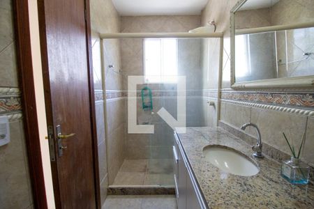 Casa para alugar com 360m², 6 quartos e 4 vagas Casa para alugar com 360m², 6 quartos e 4 vagasBanheiro da Suíte 1