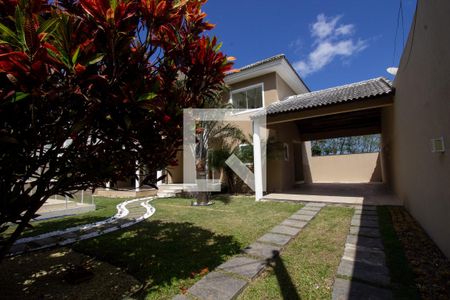 Casa para alugar com 360m², 6 quartos e 4 vagas Casa para alugar com 360m², 6 quartos e 4 vagasQuintal