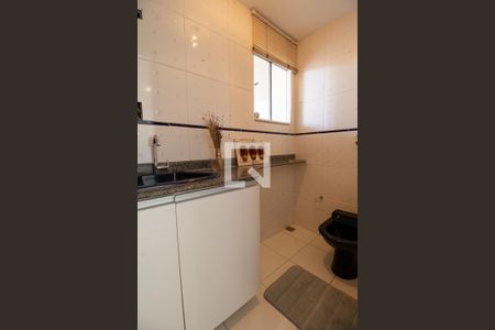 Lavabo de casa para alugar com 6 quartos, 360m² em Vargem Pequena, Rio de Janeiro