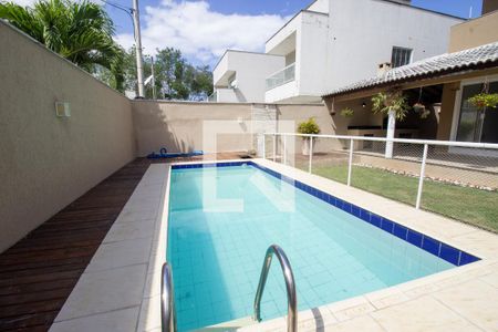 Casa para alugar com 360m², 6 quartos e 4 vagas Casa para alugar com 360m², 6 quartos e 4 vagasPiscina